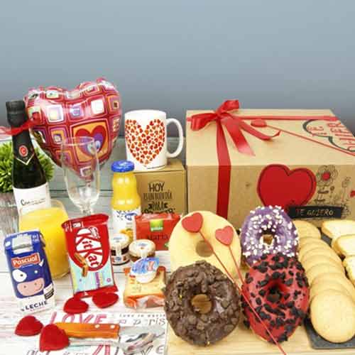 Surprise Welcome Gift Box